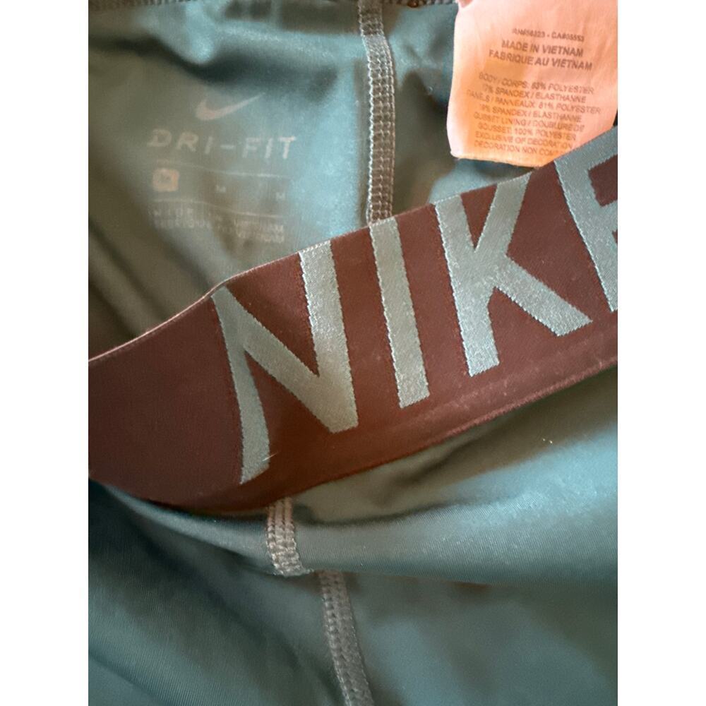 NIKE PRO LEGGINGS - size MEDIUM - Picture 3 of 4